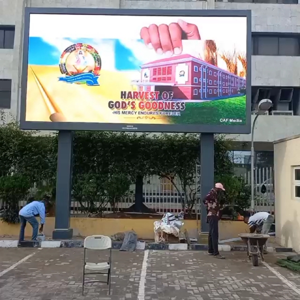Outdoor P4.8 front maintenance LED display