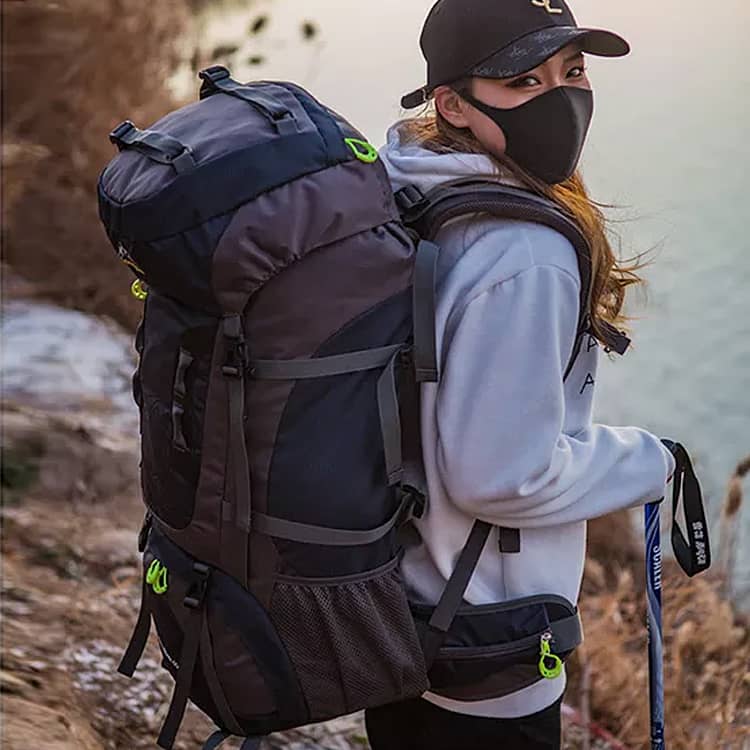 Mountaineering backpack