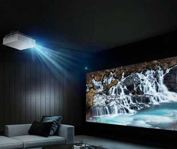 What kind of environments can the projector be used in?
